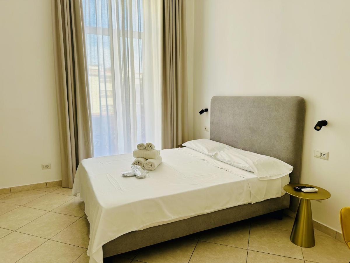 Garibaldi 118 Luxury Apartment Napoli Esterno foto